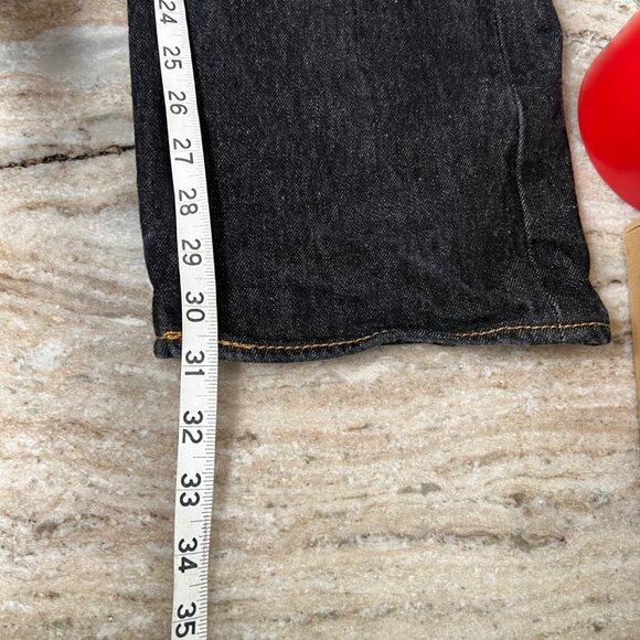 Levis 501 Original Fit Mens Jeans Button Fly Black Sz 35x34 Hemmed to 31” Inseam - Picture 9 of 9
